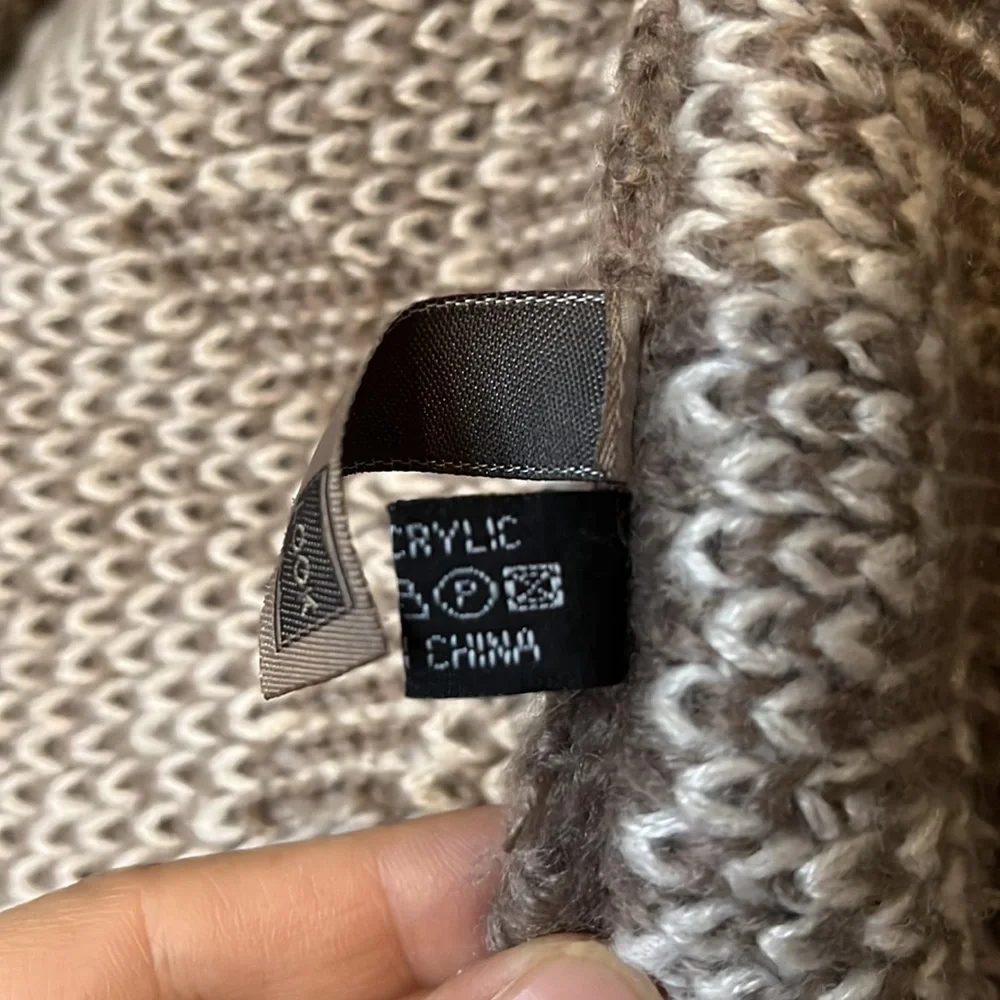 Chunky Star Knit Infiniti Scarf - Picture 9 of 11